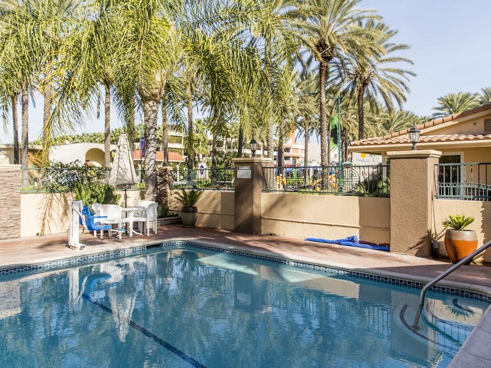 Anaheim Islander Inn And Suites Near Park And Convention Center Luaran gambar