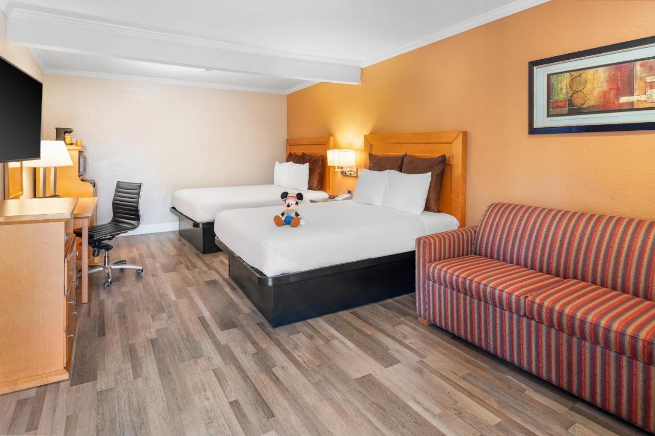 Anaheim Islander Inn And Suites Near Park And Convention Center Luaran gambar