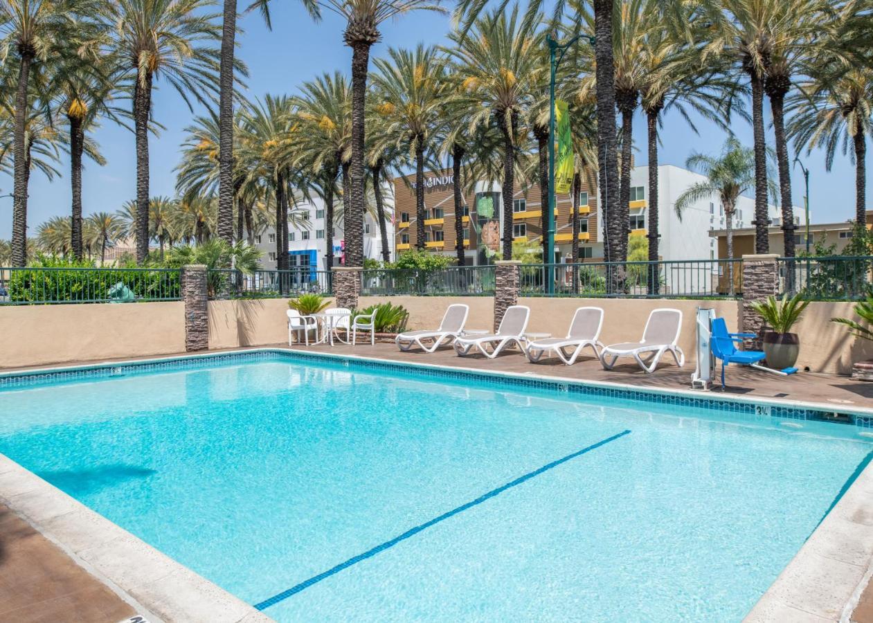 Anaheim Islander Inn And Suites Near Park And Convention Center Luaran gambar
