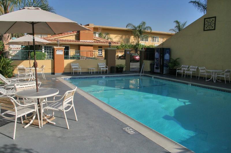 Anaheim Islander Inn And Suites Near Park And Convention Center Kemudahan gambar