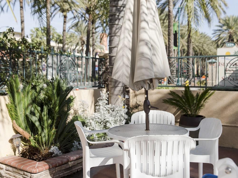 Anaheim Islander Inn And Suites Near Park And Convention Center Luaran gambar
